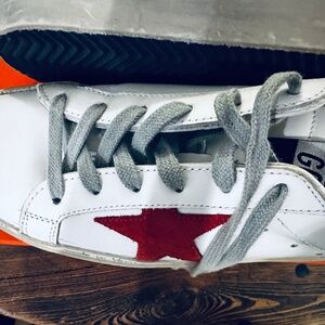 Golden Goose Size 38